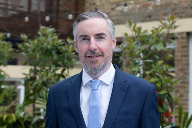 Dan MacKinnon